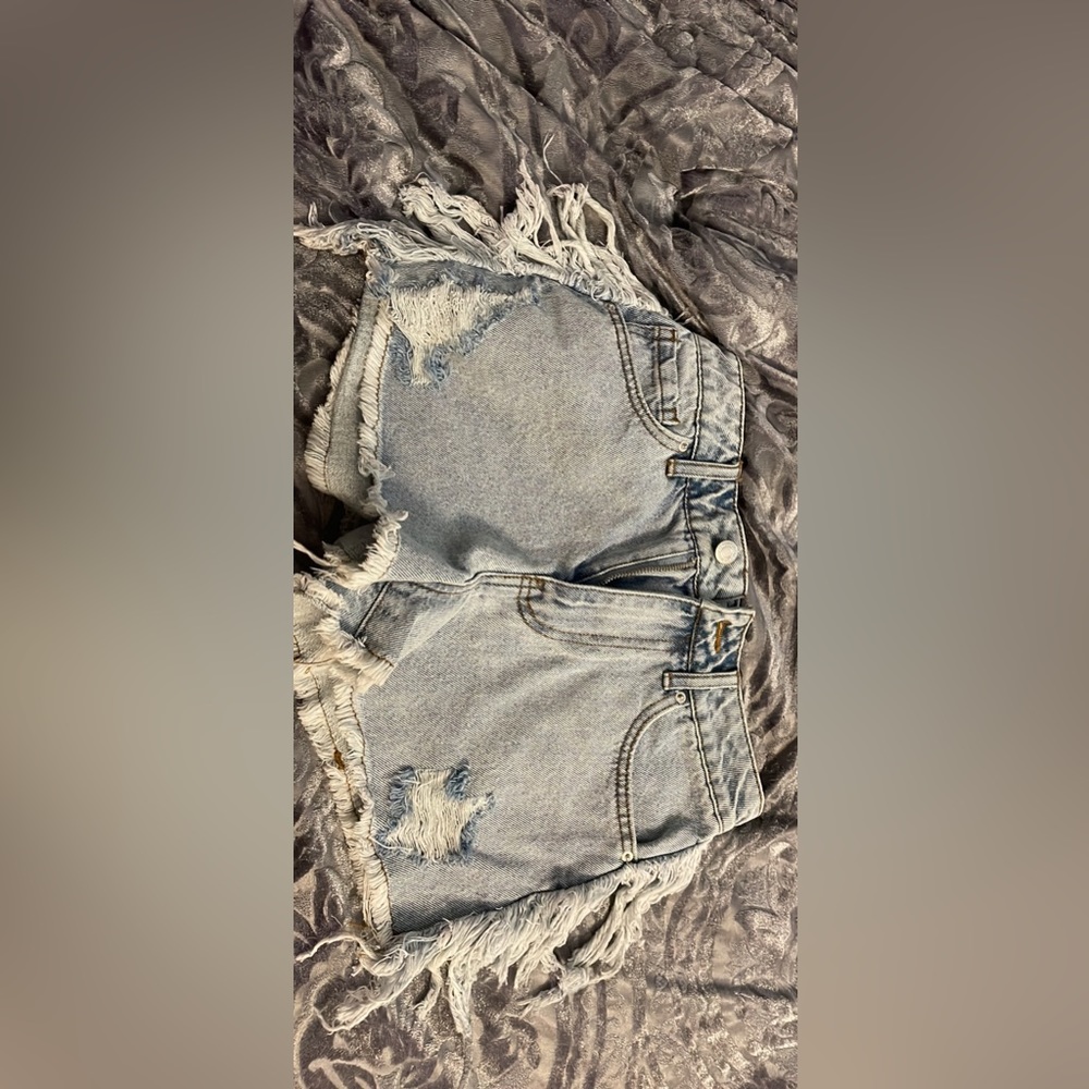 Ripped jeans shorts